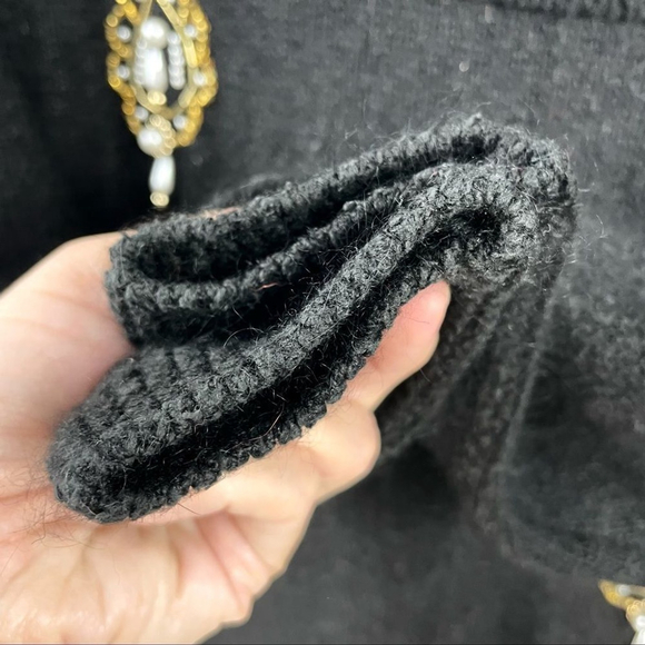 VINTAGE Victoria Jones Silk Angora Wool Blend Pearl Embellished Sweater Size S - Picture 6 of 6